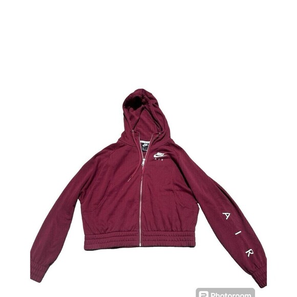 Nike - Picture 1 of 5
